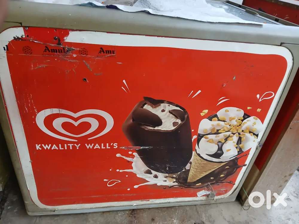 PRIYANSHI  LADIES CORNER