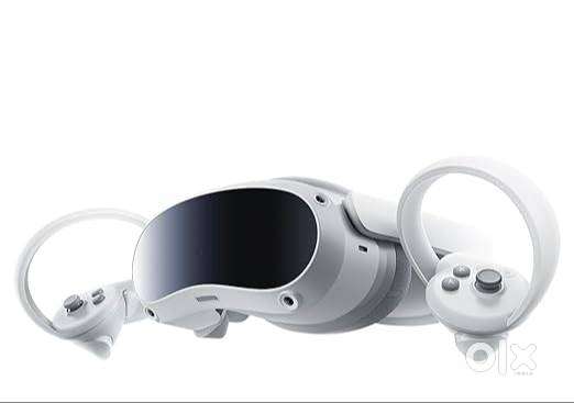 PICO 4 VR headset