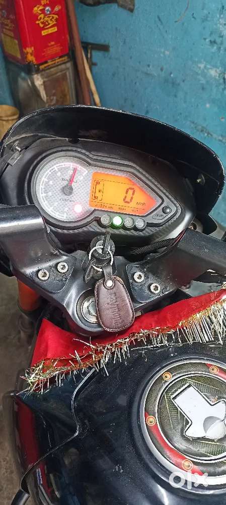 Pulser, 150 BS4 good condition  model 2017 peper ok