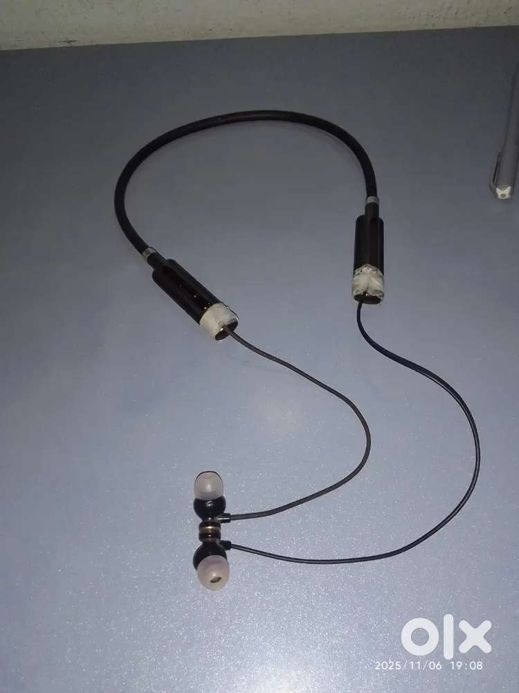 Strong bass Neckband headphone
