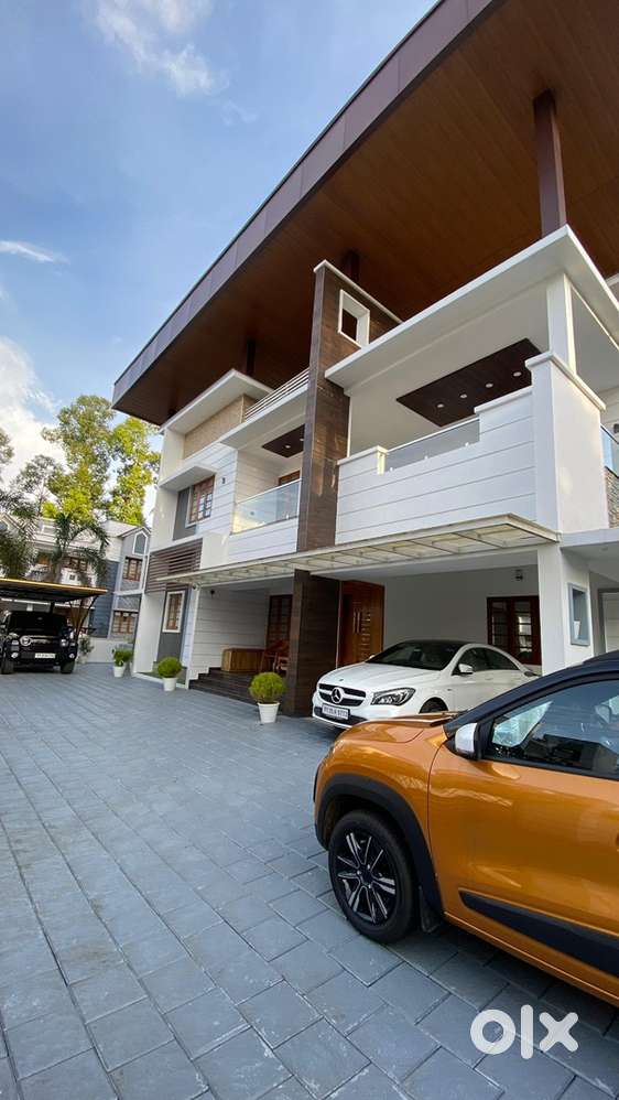 House For sale in Ernakulam, Kerala