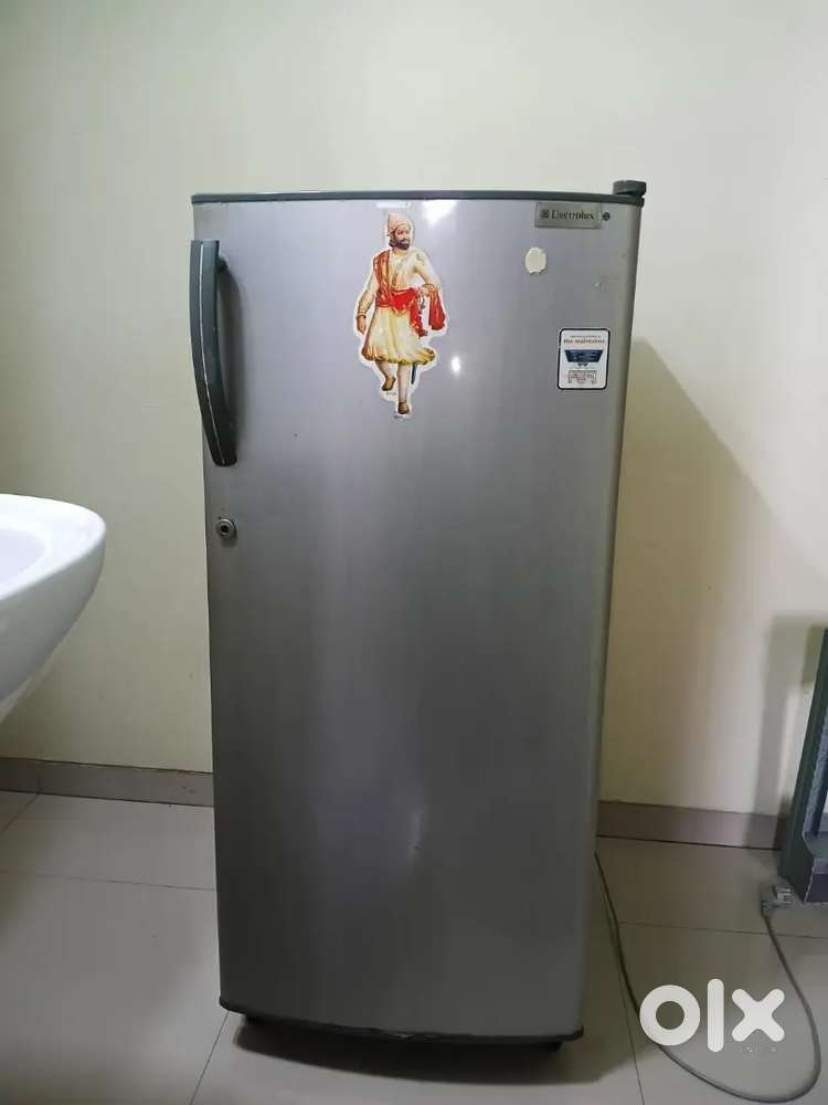 Electrolux Fridge 170 L – Good Condition – Working
