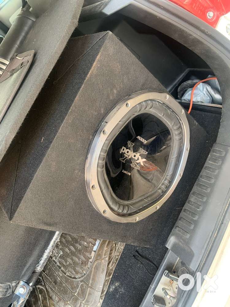Sony 1000 wsubwoofer with amplifier v12