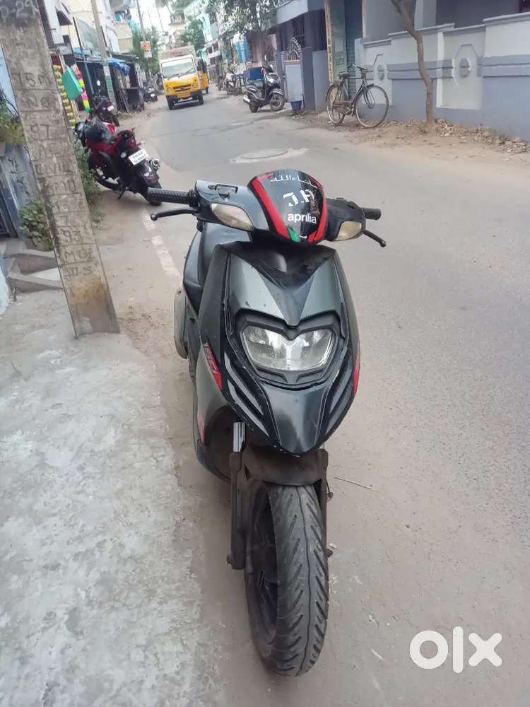 Aprilia sr150 good condition