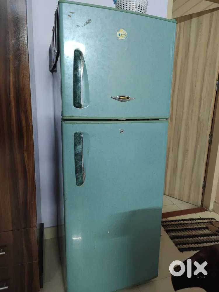 Daewoo double door fridge