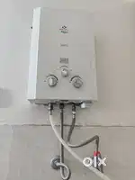 Bajaj gas geyser in good condition