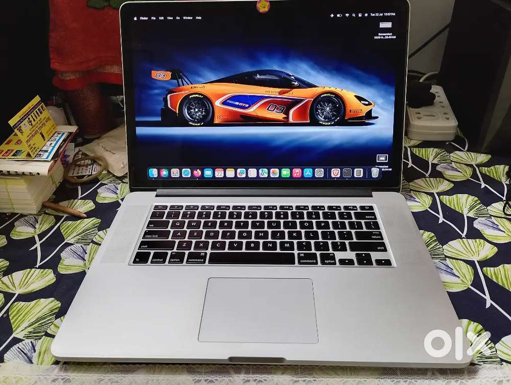 MacBook pro 2012 mid 15 retina