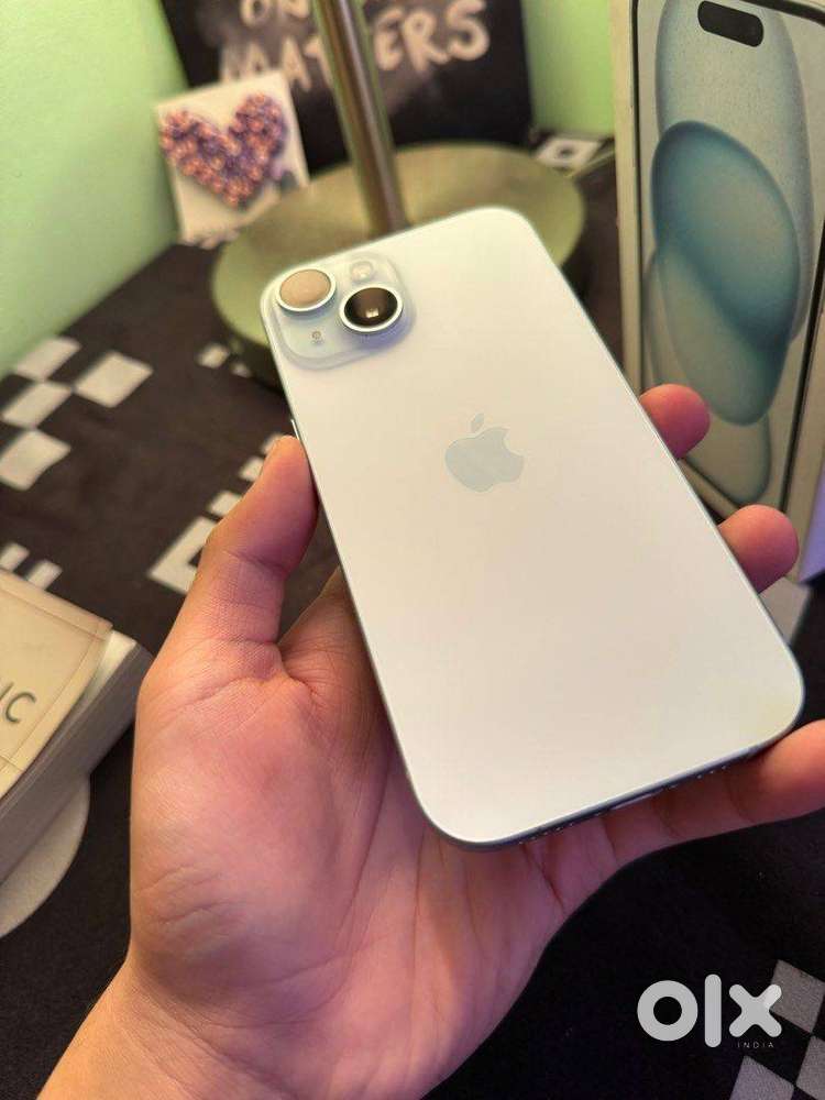 Selling Brand New 15 Good Condition,97% Battery ,Variant 128GB.  Warra