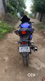 Yamaha R15 v4