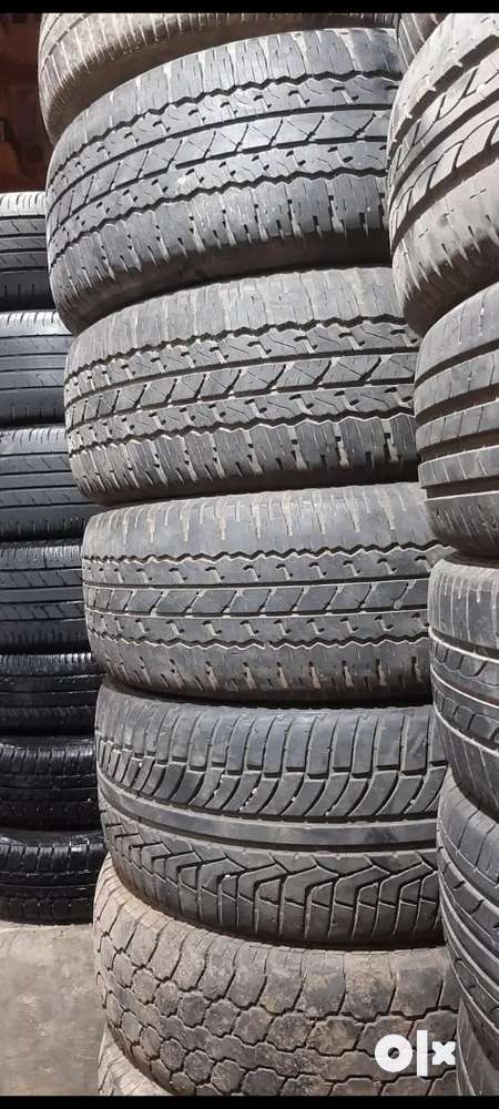 Good condition tubeless tyres available