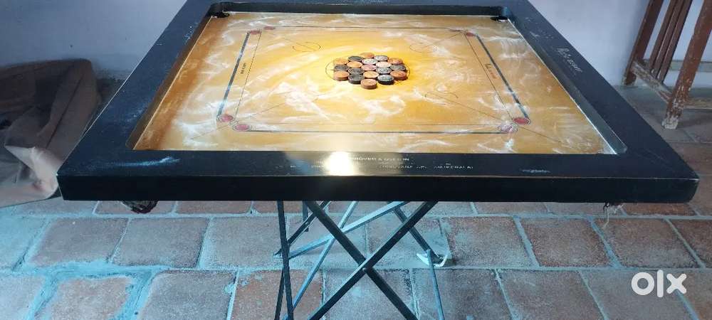 carrom board
