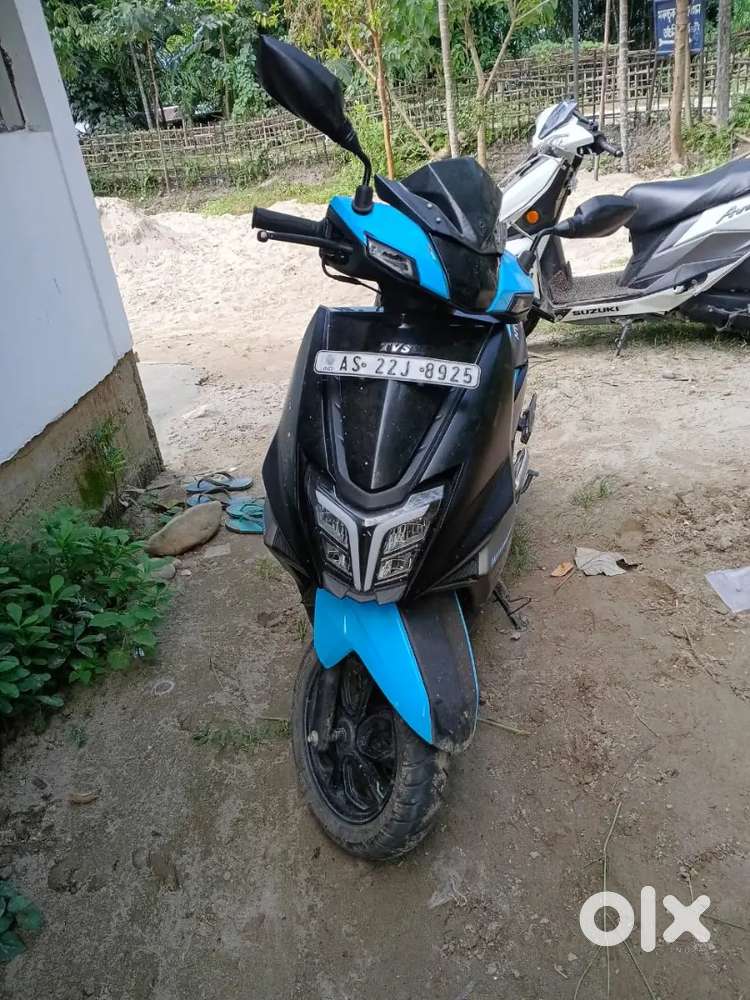 Urgent sell ntroq 125bs6 2024 model All documents cler including trans