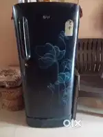 Only 5 Year Old LG Refrigerator. Very good Condition