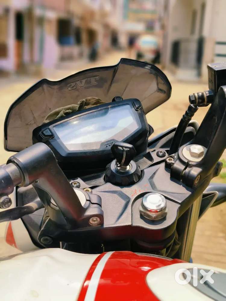 Apache rtr 4v 2018 model