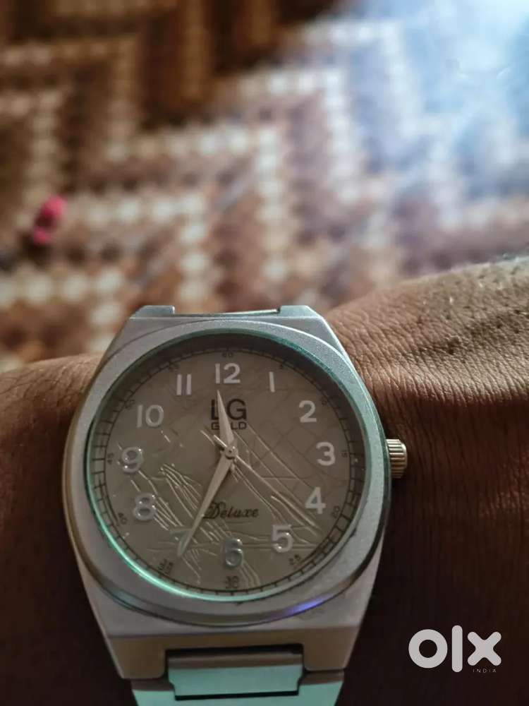 Watch 2 months old only @ 350rs only