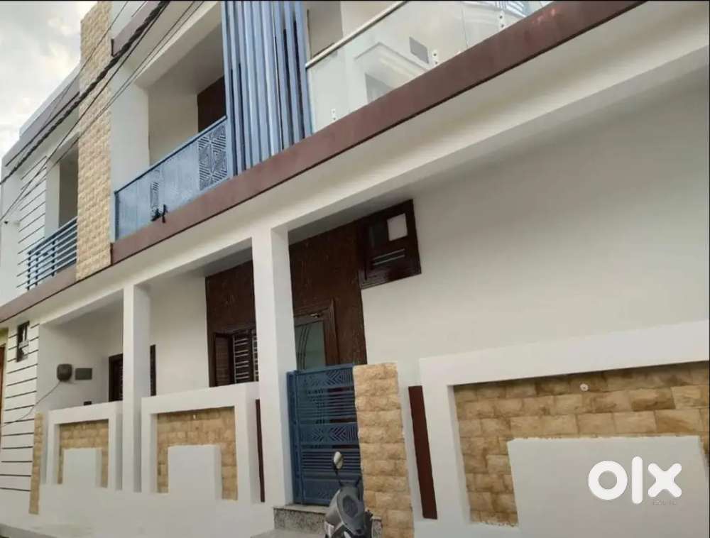 Two room set on 1st floor