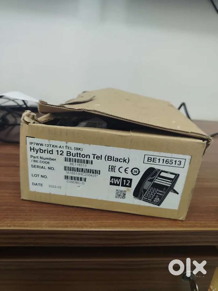 Hybrid 12 button Tel black colour