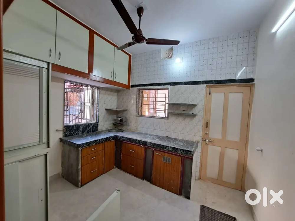 2BHK ROAD TOUCH SAMIFURNISED HOUSE FOR RENT  NIZAMPURA ROAD