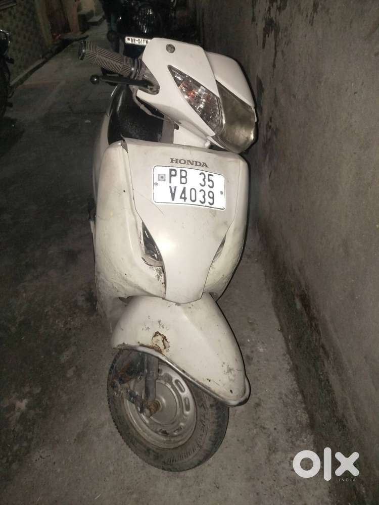 2014 model activa , Punjab number