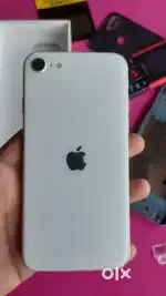 Iphone se2020 128gb 75 battery  id or ph selland Exchange