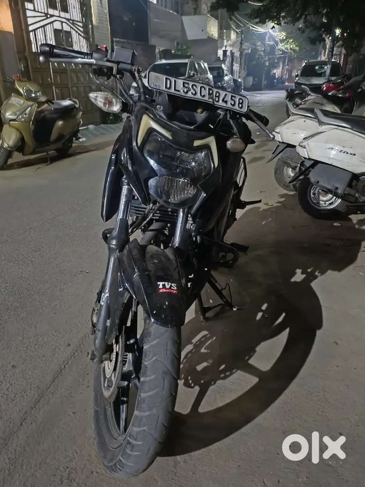 Apache RTR 160 4v single channel abs dual dics