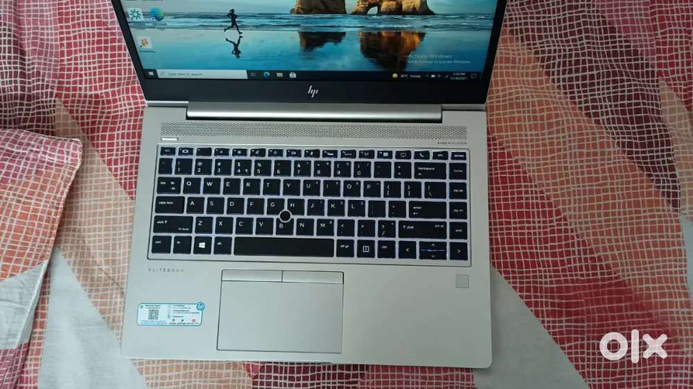 HP LAPTOP 7 MONTHS old