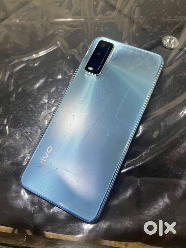 Vivo y20 Fingersensor unlock triple camera
