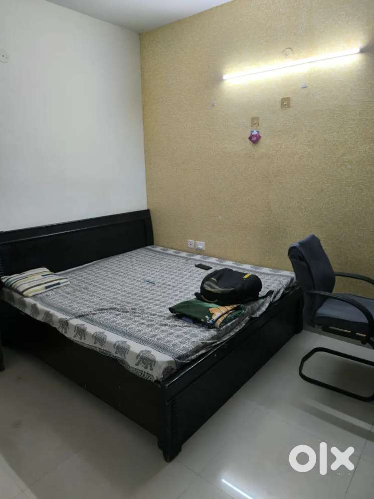 1 Room set with attach let bath