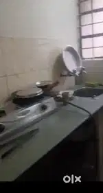Good condition ka Makan hai do bedroom ek hall kitchen let bathroom
