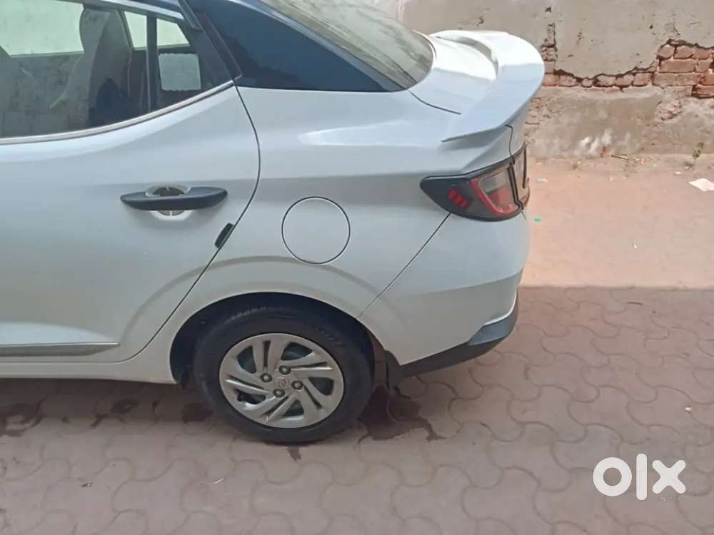 Hyundai Aura 2022 CNG & Hybrids 52000 Km Driven