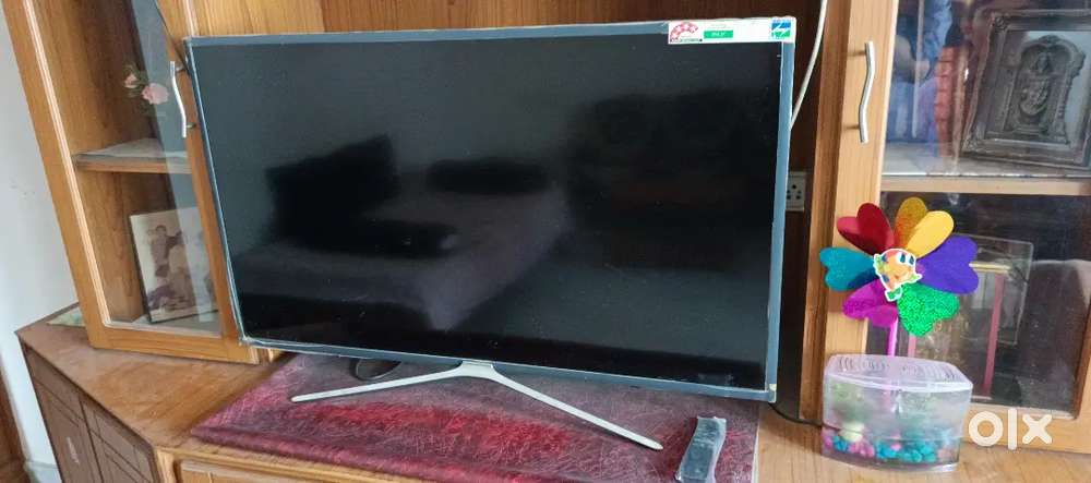 Samsung 43 inches Smart tv Android