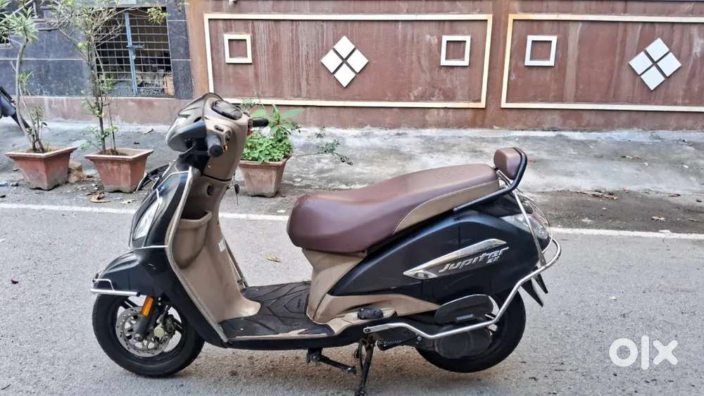 TVS Jupiter with Self Start 1st Owner nsurance Running