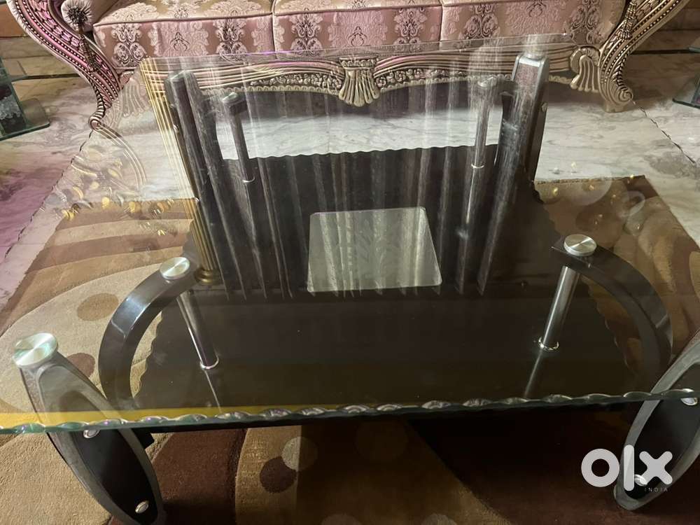 Drawing room table