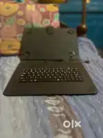 Mobile tablet keyboard