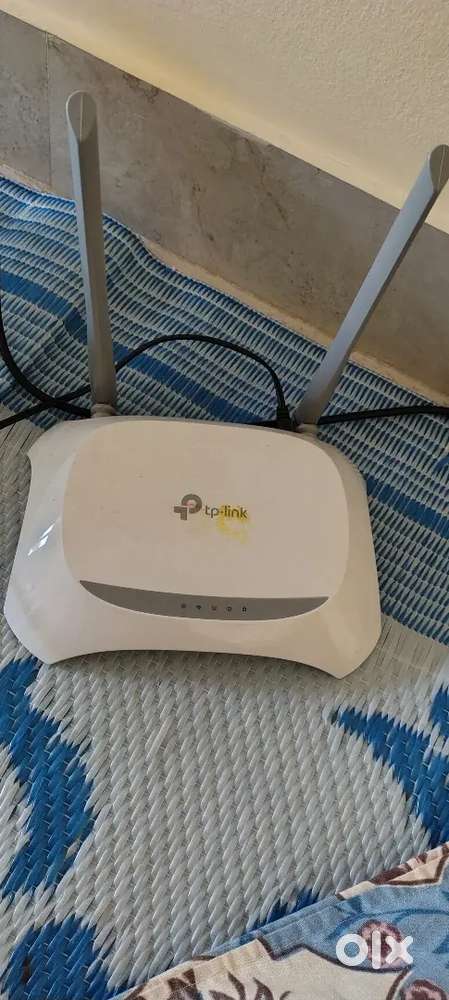 TP link WR850N router