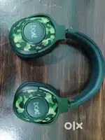 Headphones: Boat Rockerz 550