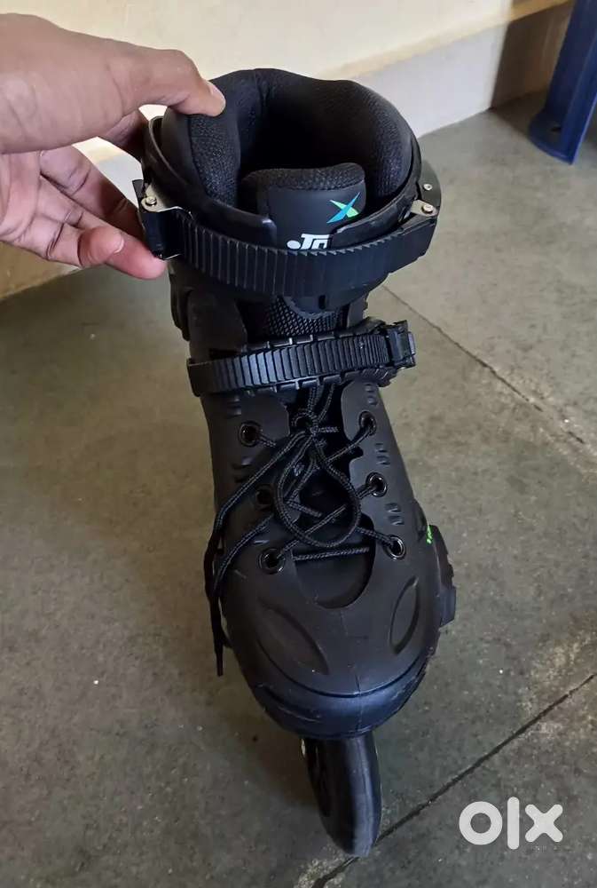 Skating shoe for Adults