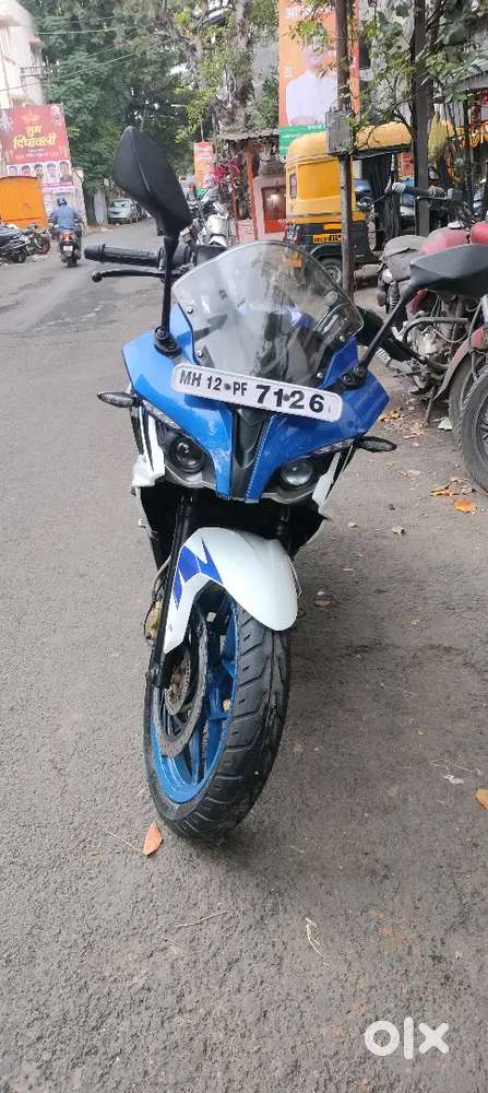 A Bajaj palsar RS 200 ABS bike is good condition