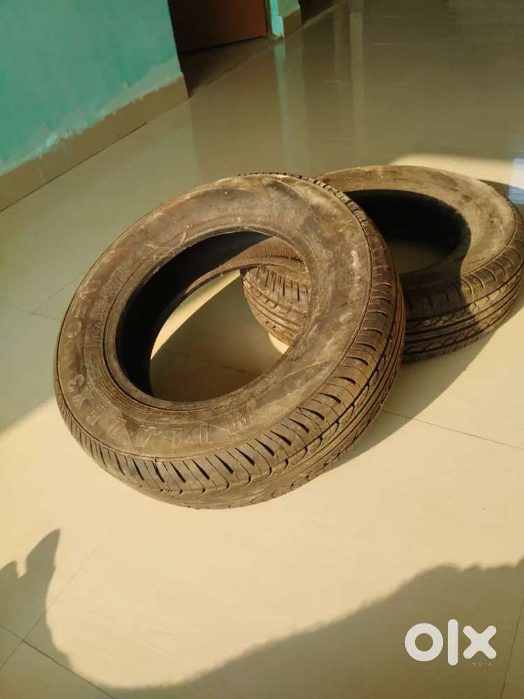 Four wheelers tyre ceat 185/70R88T