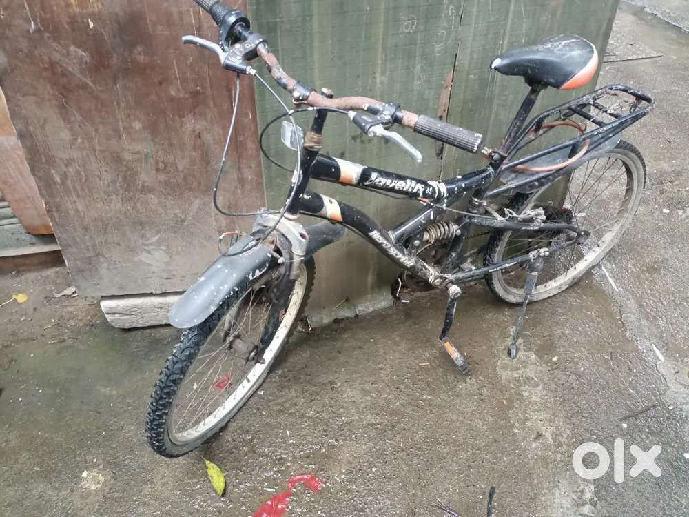 Cycle gear wali very good condition I am not use I am selling cycle