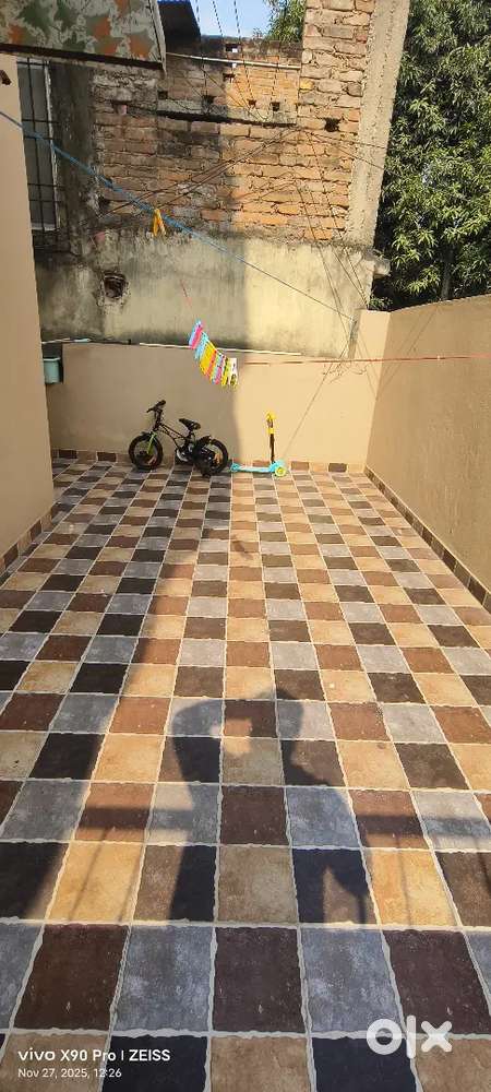 FULLY FURNISHED FLAT ON MAIN ROAD