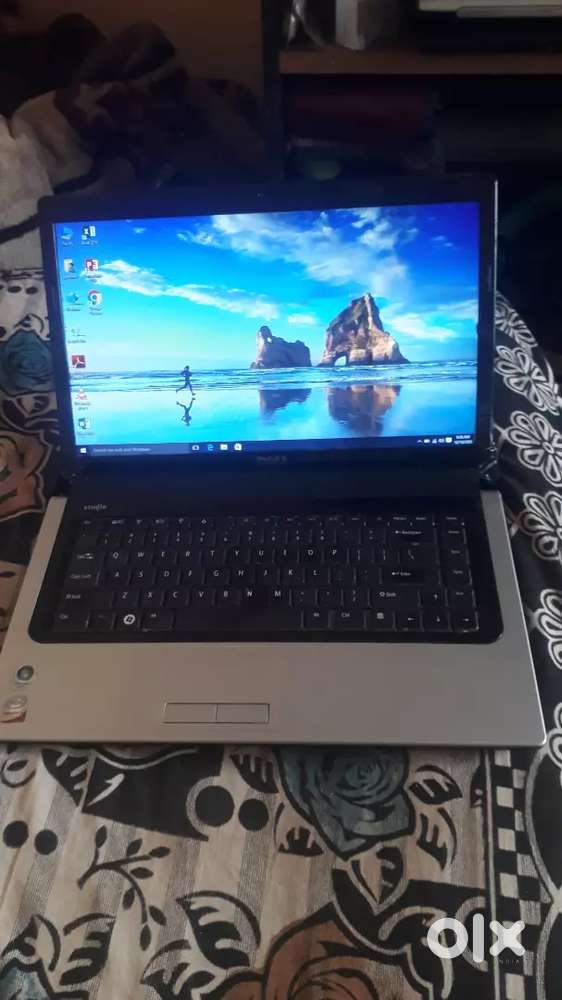 DELL STUDIO 1555 3GB RAM 500 GB HDD WIFI CAMERA WINDOWS 10