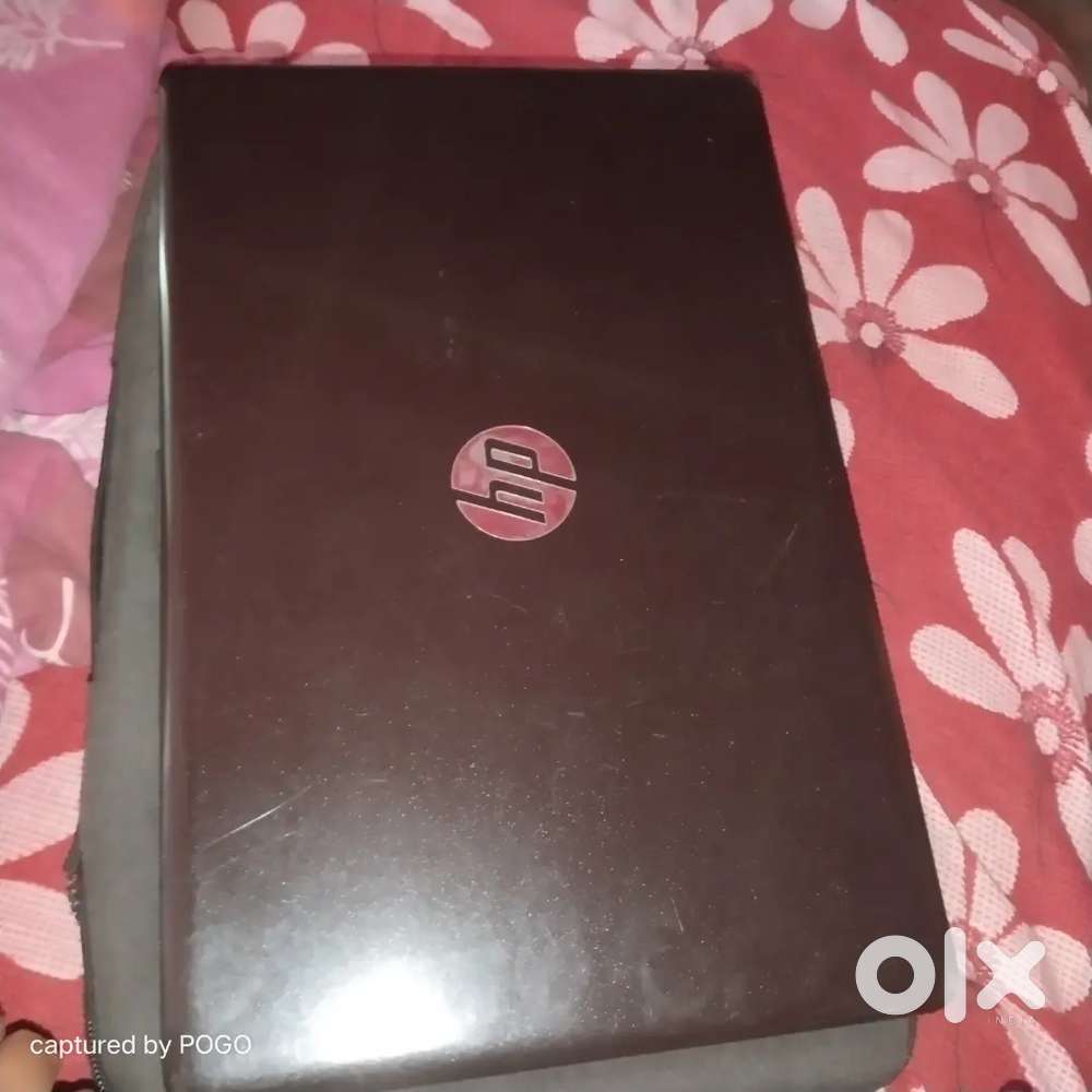 HP Laptop and laptop bag free only 11,000