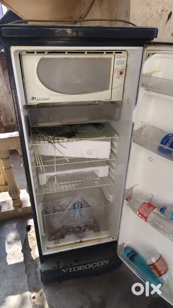 Chalu freez hai,achhe condition me hai,