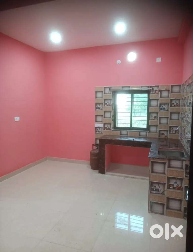2 BHK ROOM NEAR BRIDGE FORD SCHOOL, TUPUDANA IS AVAILABLE FOR RENT