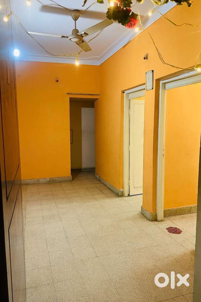 2BHK house for rent ready to move in by december month end