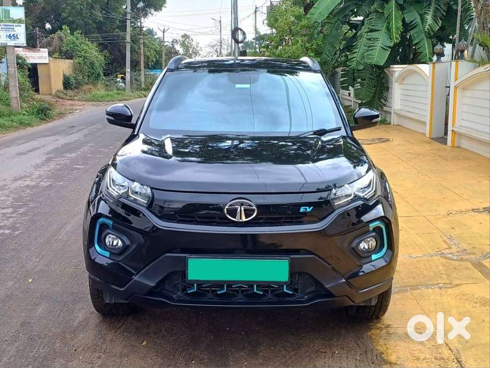 Tata Nexon EV XZ Plus Lux Dark Edition, 2023, Electric