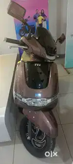Showroom condition tvs iqube s model running 12000km