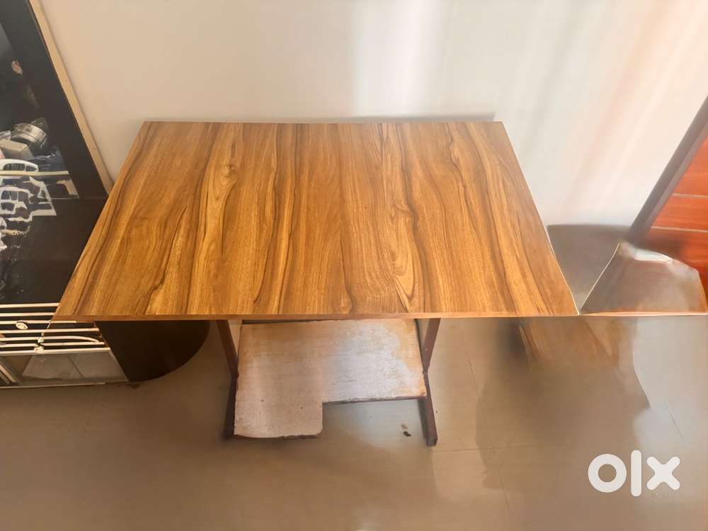Computer Table