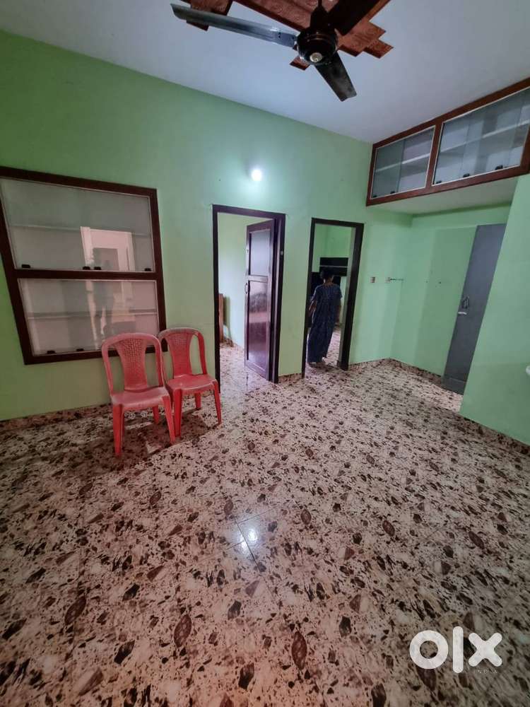 Rooms and Homes for rent in Perambra at various locations